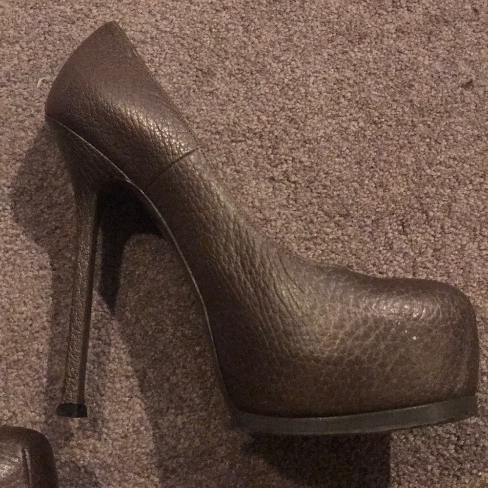 YSL shiny brown pumps size 9/39